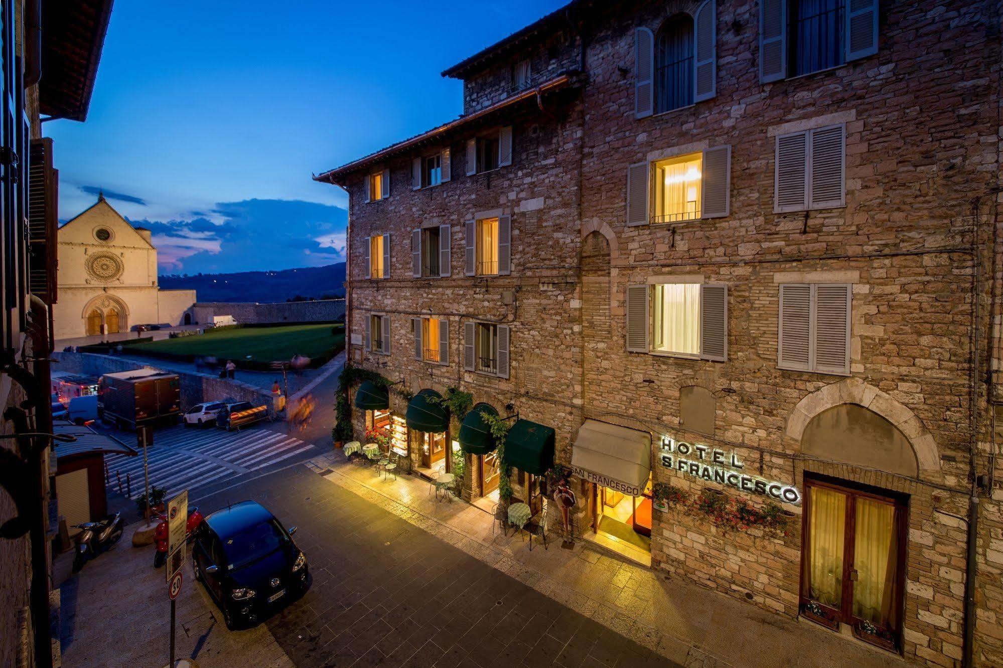 أسيسي Hotel San Francesco المظهر الخارجي الصورة